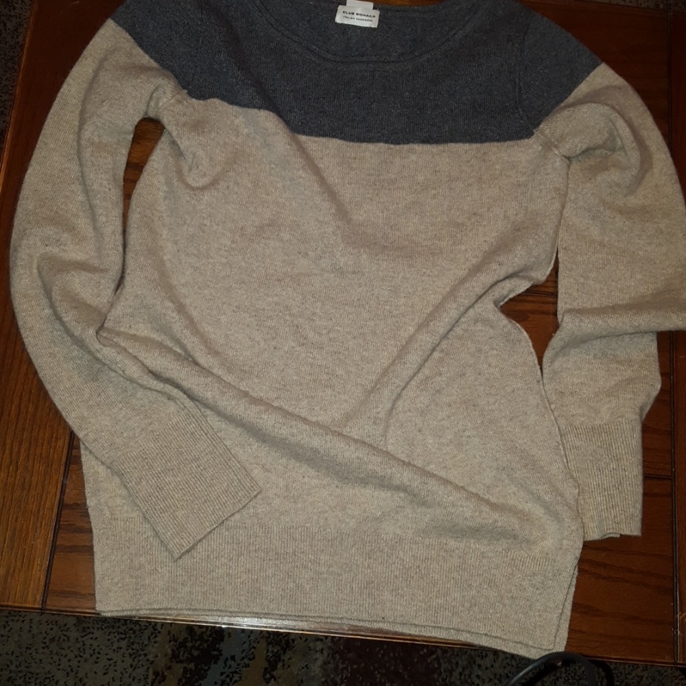 Club Monaco Italian Cashmere Sweater